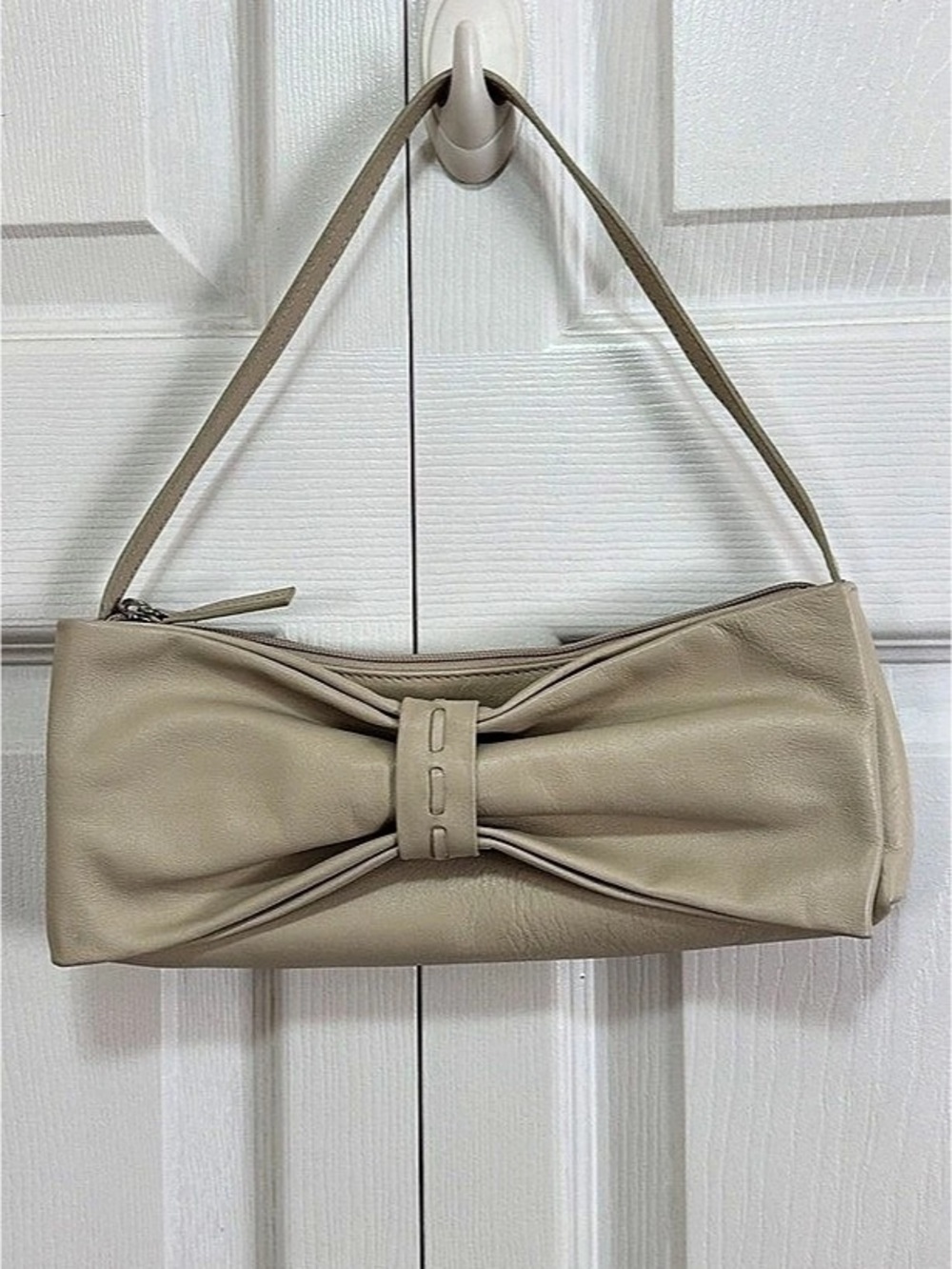 Vintage Danier Cream Leather Bow Baguette Shoulder Bag - Y2K MINT Condition